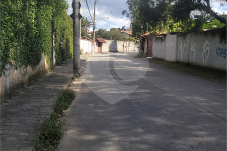 Chácara à venda com 3 quartos em Parque Alvorada, Suzano, SP