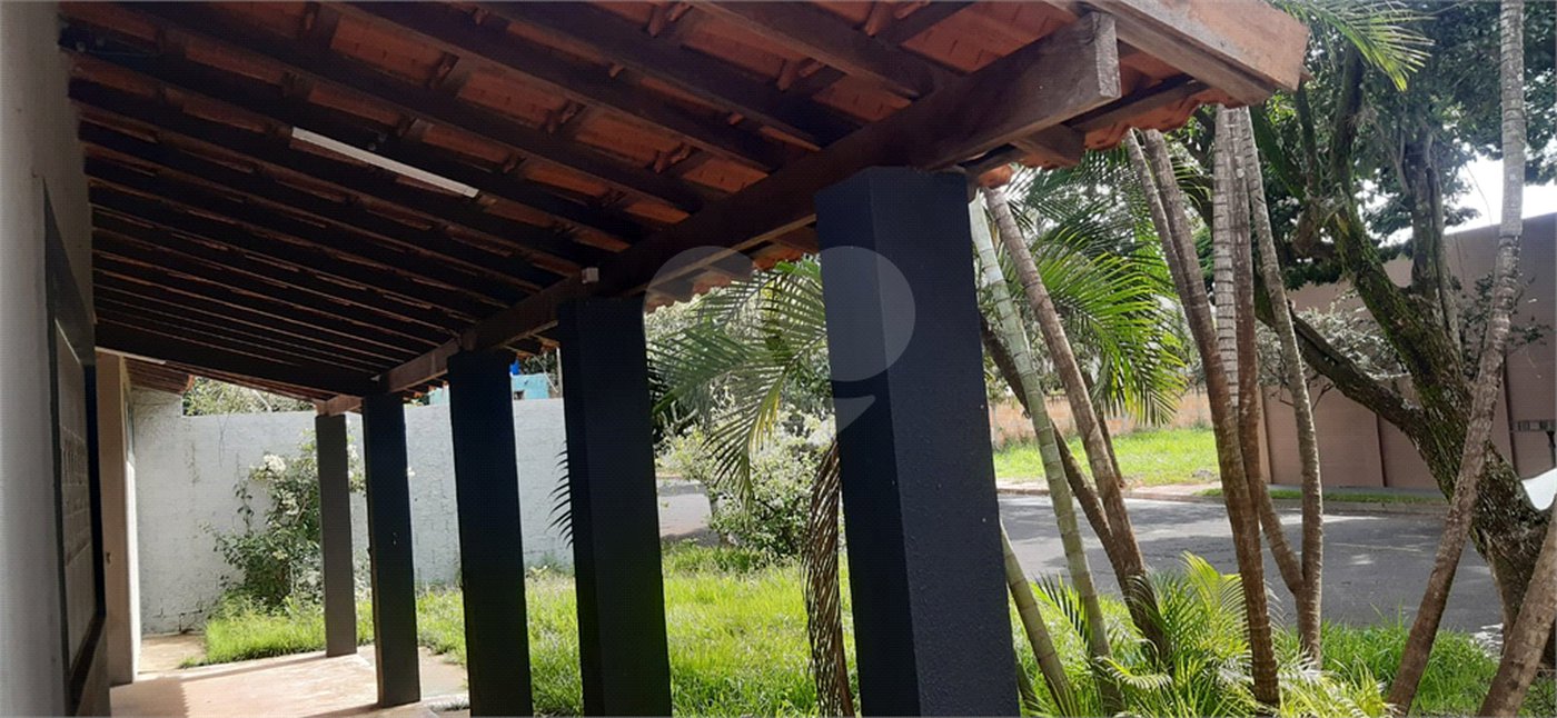 Casa à venda com 4 quartos, sendo 2 suítes, em Cidade Jardim, Araraquara, SP