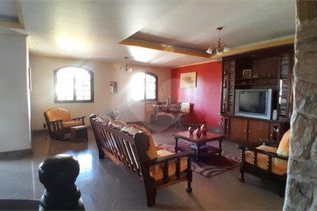 Casa à venda com 4 quartos, sendo 1 suíte, em Bangu, Rio de Janeiro, RJ