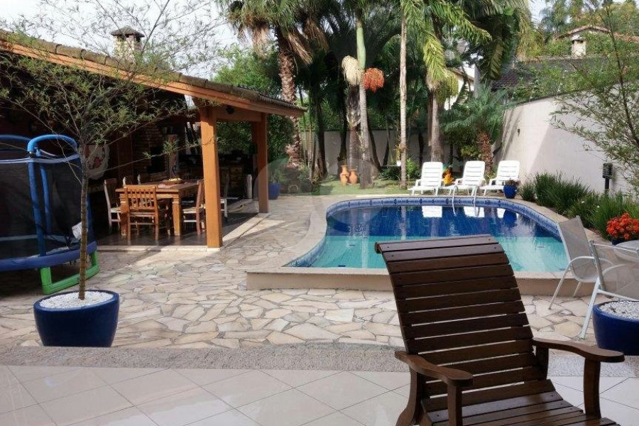 Casa à venda com 4 suítes em Jardim Floresta, São Paulo, SP