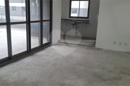 Apartamento à venda com 3 suítes em Santana, São Paulo, SP
