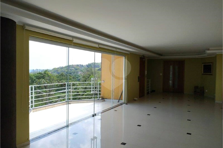Casa à venda com 4 suítes no condomínio Parque Imperial, Mairiporã - SP