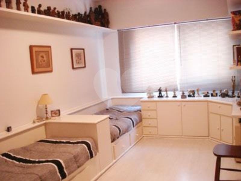 Apartamento à venda com 4 quartos, sendo 1 suíte, em Jardim Paulista, São Paulo, SP