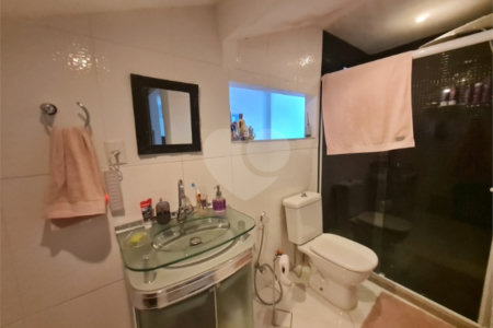 Casa à venda com 4 quartos, sendo 1 suíte, em Campo Grande, Rio de Janeiro, RJ