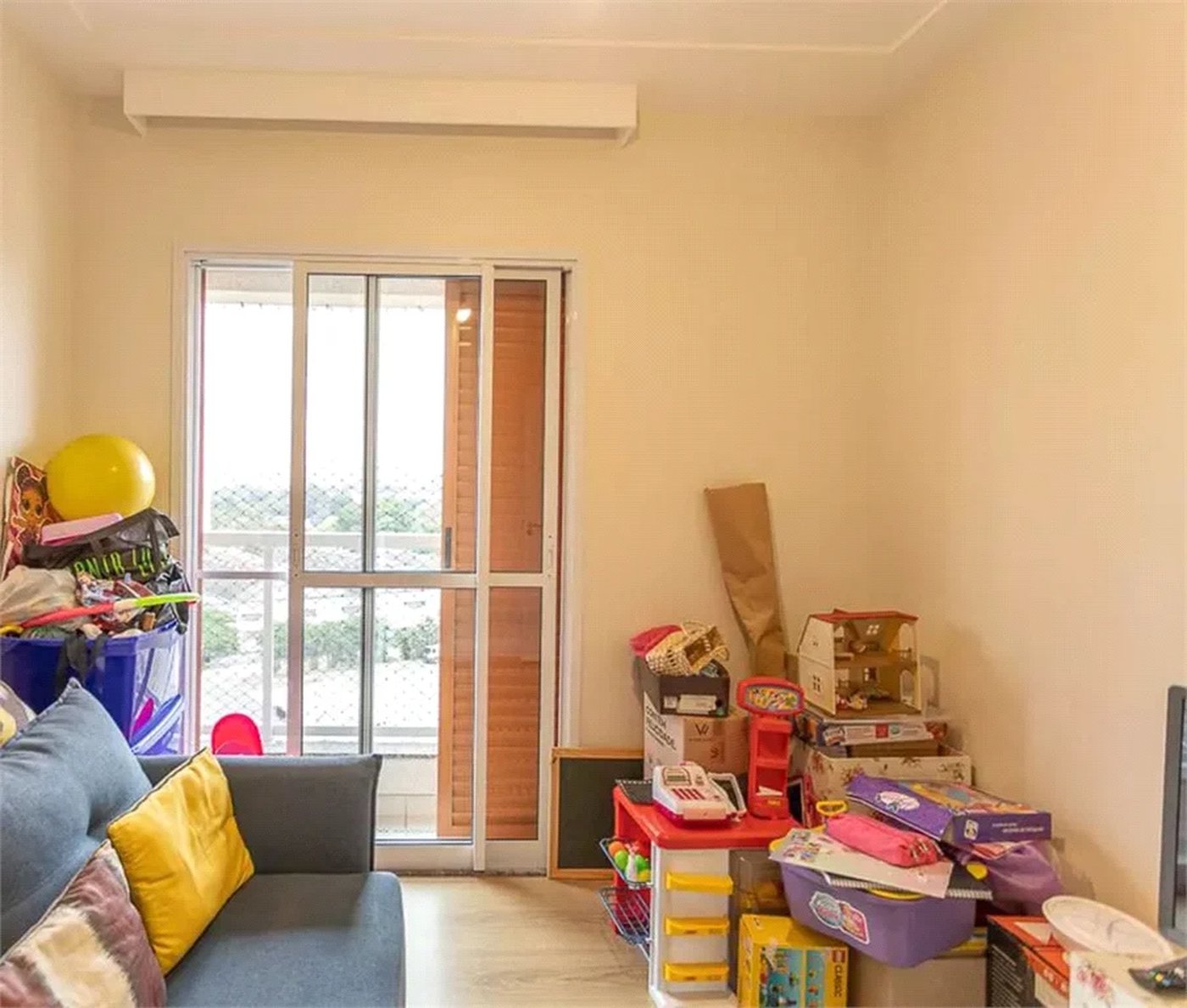 Apartamento à venda com 3 quartos, sendo 1 suíte, em Vila Anastácio, São Paulo, SP