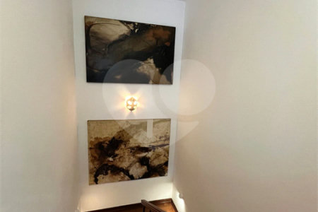 Sobrado à venda com 5 quartos, sendo 2 suítes, em Alto da Boa Vista, São Paulo, SP