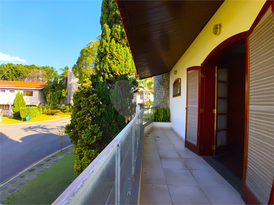 Casa à venda com 4 quartos, sendo 3 suítes,  no condomínio Village D'avignon, Sorocaba - SP