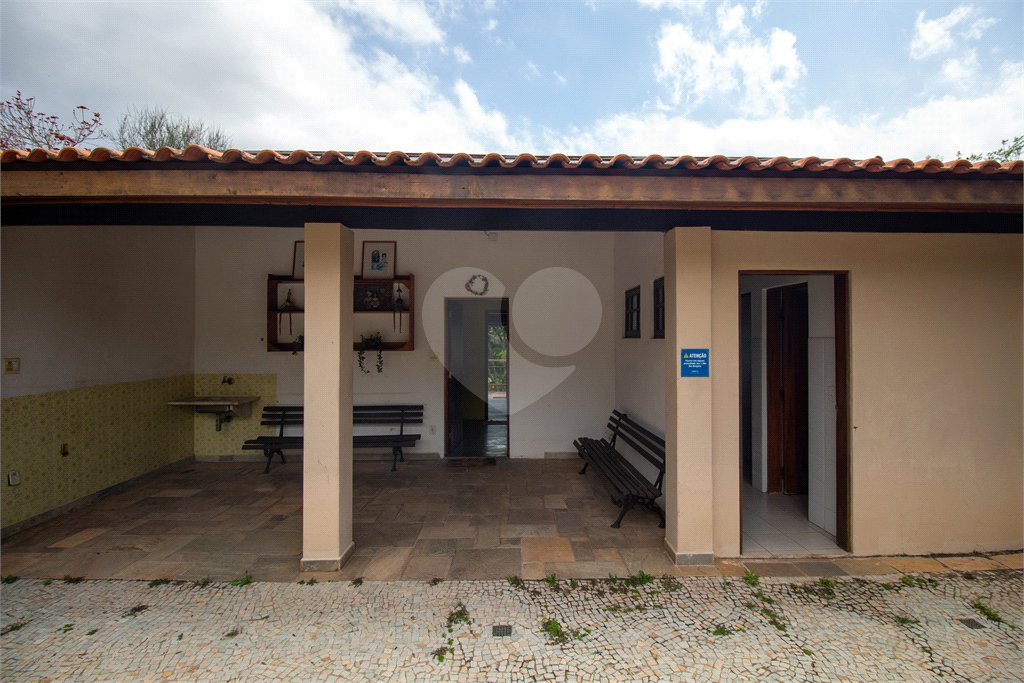 Chácara à venda com 3 quartos, sendo 1 suíte, em Capuava, São Roque, SP