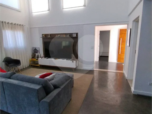 Casa à venda ou para alugar com 3 quartos, sendo 1 suíte, no condomínio Alpes da Cantareira, Mairiporã - SP