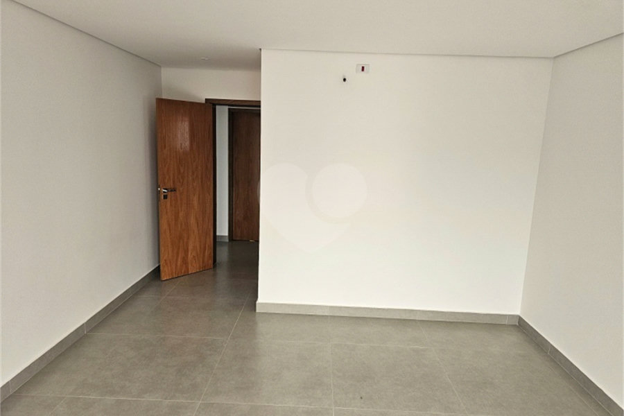 Sobrado à venda com 4 quartos, sendo 3 suítes, em Mariápolis Ginetta, Vargem Grande Paulista, SP