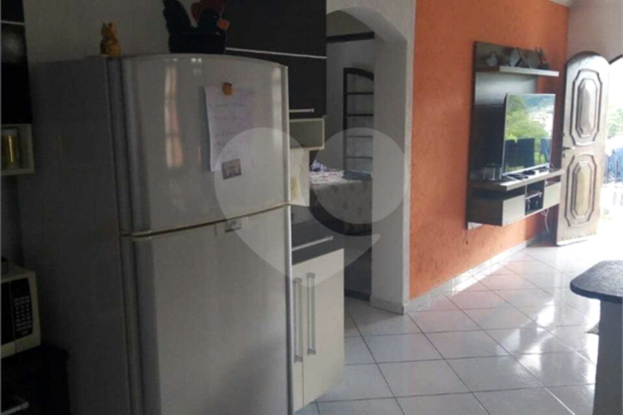 Sobrado à venda com 4 quartos em Lavapés, Mairiporã, SP