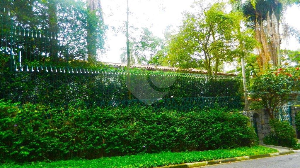 Casa Térrea à venda com 4 suítes em Alto da Boa Vista, São Paulo, SP