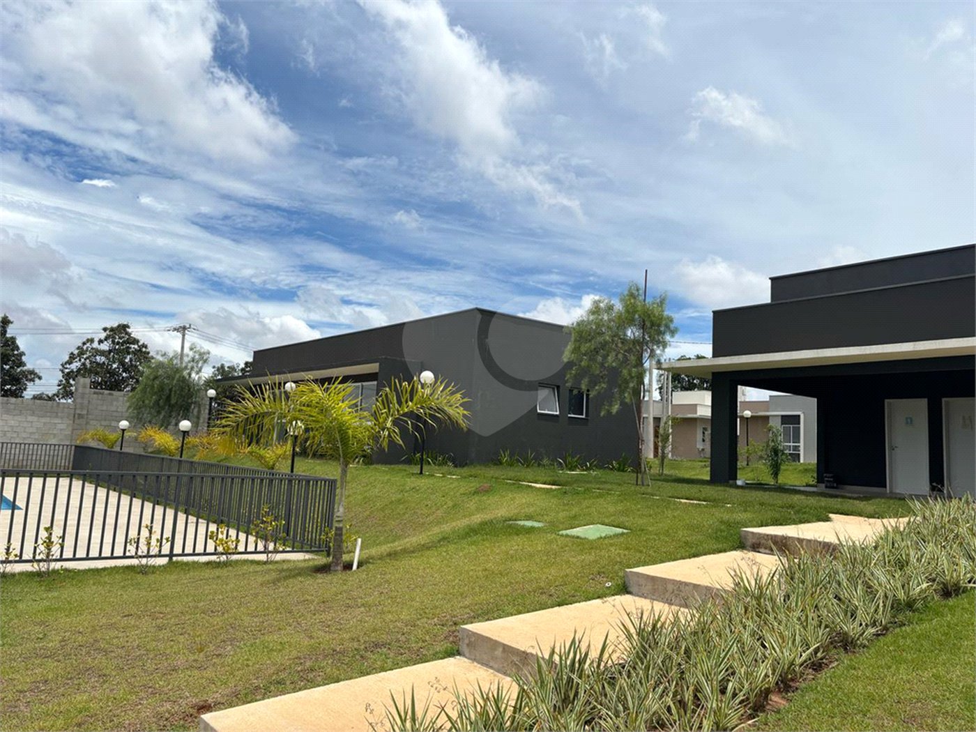 Casa à venda com 2 quartos no condomínio Villa Magari, Sorocaba - SP