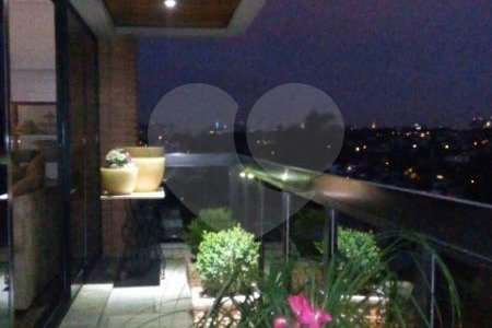 Apartamento à venda com 4 suítes em Jardim Leonor, São Paulo, SP