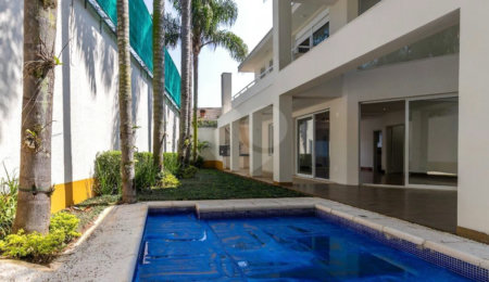 Casa à venda com 4 suítes no condomínio Vila Alba, São Paulo - SP