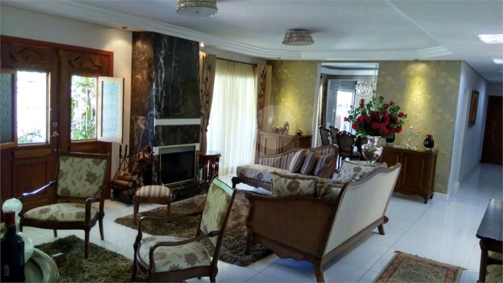 Casa à venda com 5 quartos, sendo 4 suítes,  no condomínio Reserva dos Vinhedos, Louveira - SP