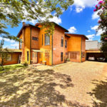 Casa à venda com 4 suítes no condomínio São Joaquim, Vinhedo - SP