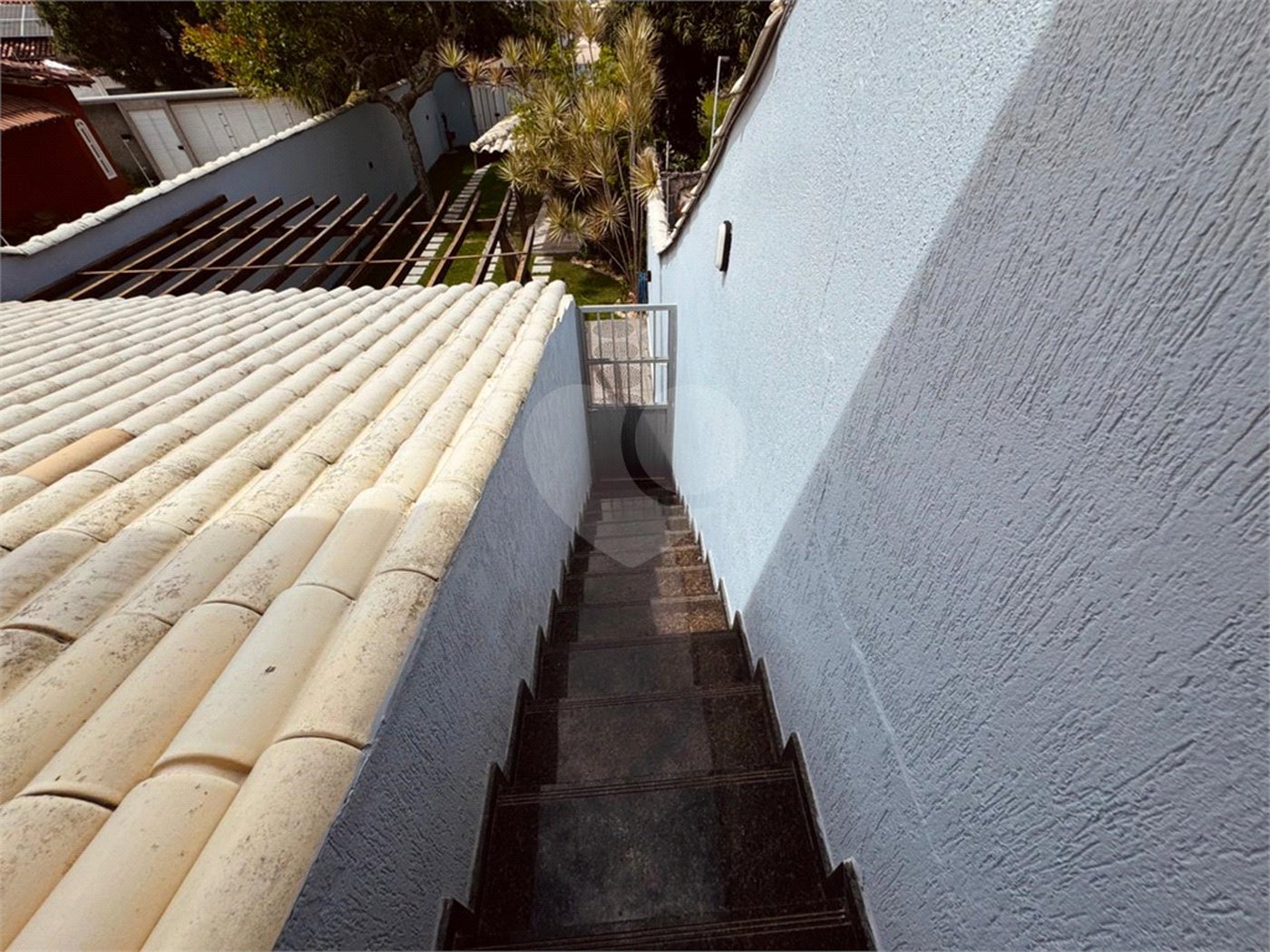 Apartamento para alugar com 1 suíte em Taperapuan, Porto Seguro, BA