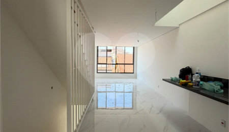Sobrado à venda com 3 quartos, sendo 1 suíte,  em Sítio da Figueira, São Paulo, SP