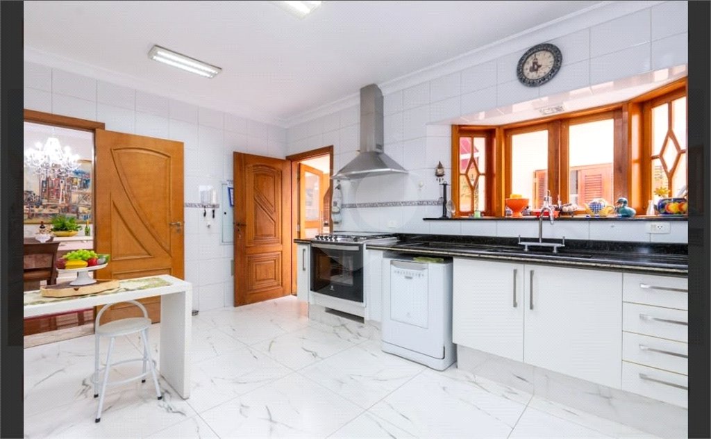 Casa à venda ou para alugar com 5 suítes no condomínio Residencial Morumbi, São Paulo - SP