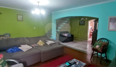 Sobrado à venda com 4 quartos em Vila Medeiros, São Paulo, SP