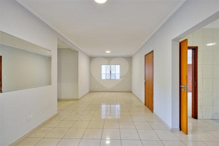Casa à venda com 3 quartos, sendo 1 suíte, em Alto da Boa Vista, São Paulo, SP