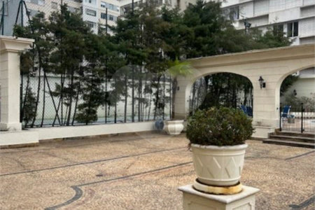 Apartamento à venda com 4 suítes em Santa Cecília, São Paulo, SP