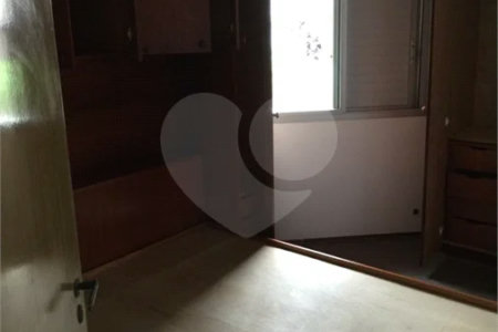 Apartamento com 68m², 2 dormitórios, sendo 1 suíte, 1 vaga, à venda na Vila Matilde.