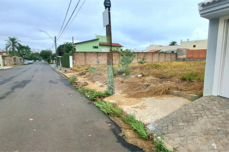 Terreno Amplo e Bem Localizado no Planalto Paraíso em São Carlos