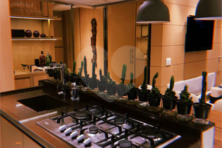 Apartamento com 2 dormitórios e 1 vaga de garagem ao lado do Parque Ibirapuera.