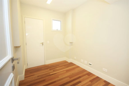 Apartamento para alugar com 3 quartos, sendo 1 suíte, em Granja Julieta, São Paulo, SP
