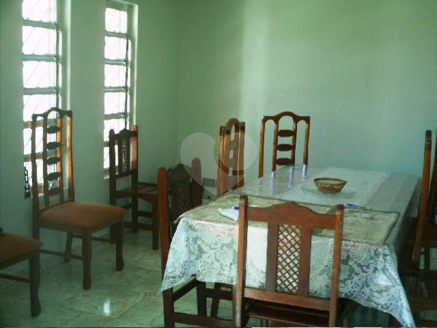 Sobrado à venda com 4 quartos, sendo 3 suítes, em Horto, São Paulo, SP