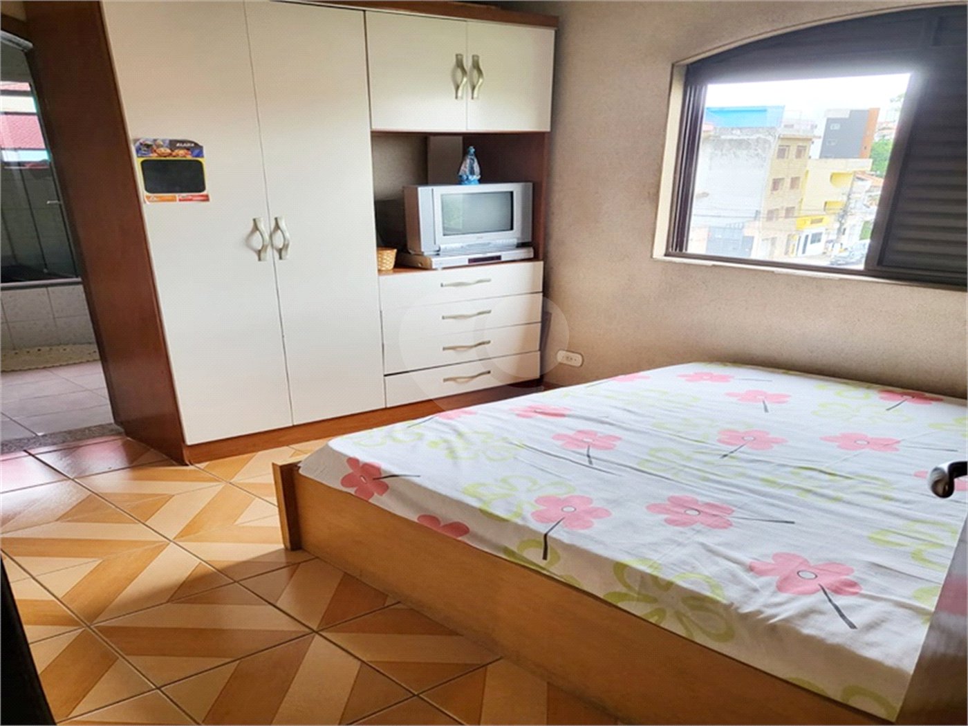Casa à venda com 4 quartos, sendo 2 suítes, em Vila Maria Alta, São Paulo, SP