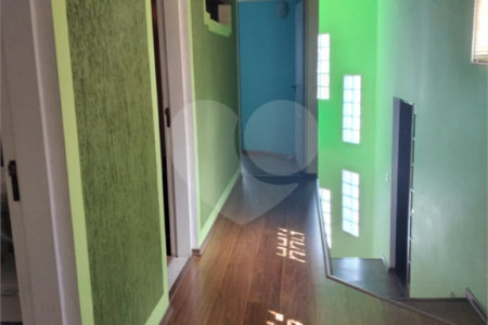 Casa à venda com 2 quartos, sendo 1 suíte, em Serpa, Caieiras, SP
