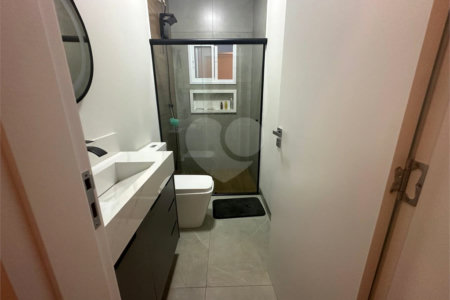 Casa à venda com 4 quartos, sendo 2 suítes, no condomínio Residencial Golden Ville, Itapetininga - SP