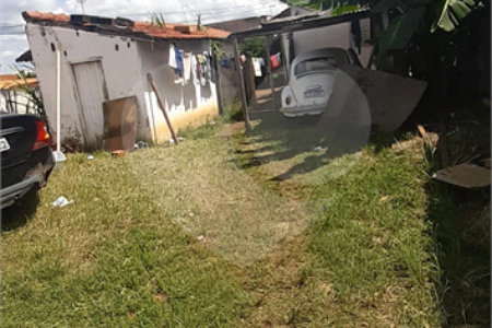 Casa à venda com 3 quartos em Alvinópolis, Atibaia, SP