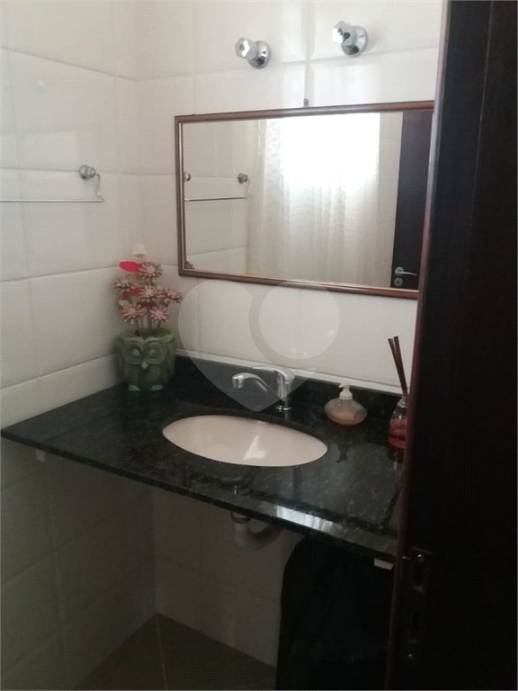 Casa Térrea à venda com 4 quartos, sendo 1 suíte,  em Vila Oliveira, Mogi das Cruzes, SP