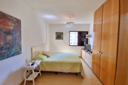 Apartamento à venda com 4 quartos, sendo 2 suítes, em Vila Suzana, São Paulo, SP