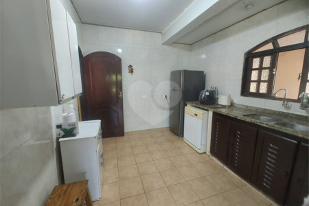 Chácara à venda com 4 quartos, sendo 3 suítes, em Campos de Atibaia, Atibaia, SP