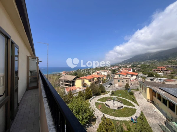 Apartamento com 2 quartos à venda em San Lucido, Itália – Vista para o mar e perto da praia