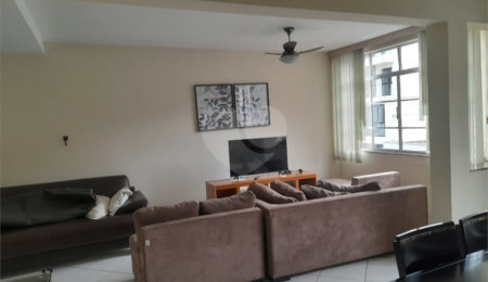 Apartamento à venda com 3 quartos, sendo 1 suíte,  no Centro, Serra Negra, SP
