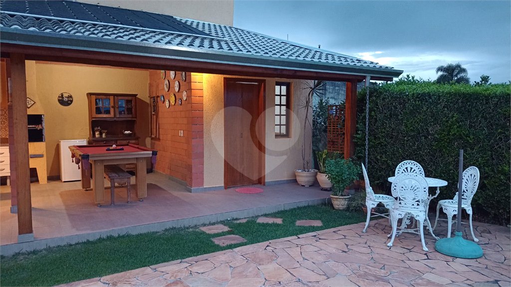 Casa à venda ou para alugar com 3 quartos, sendo 1 suíte, no condomínio Paysage Noble, Vargem Grande Paulista - SP