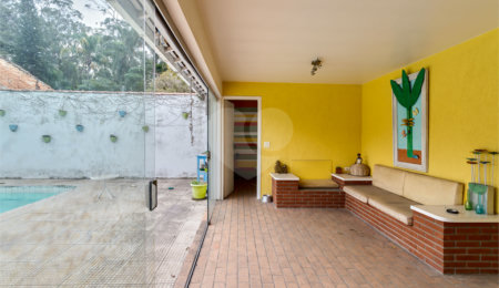 Casa à venda com 3 quartos, sendo 2 suítes,  em Alto da Boa Vista, São Paulo, SP