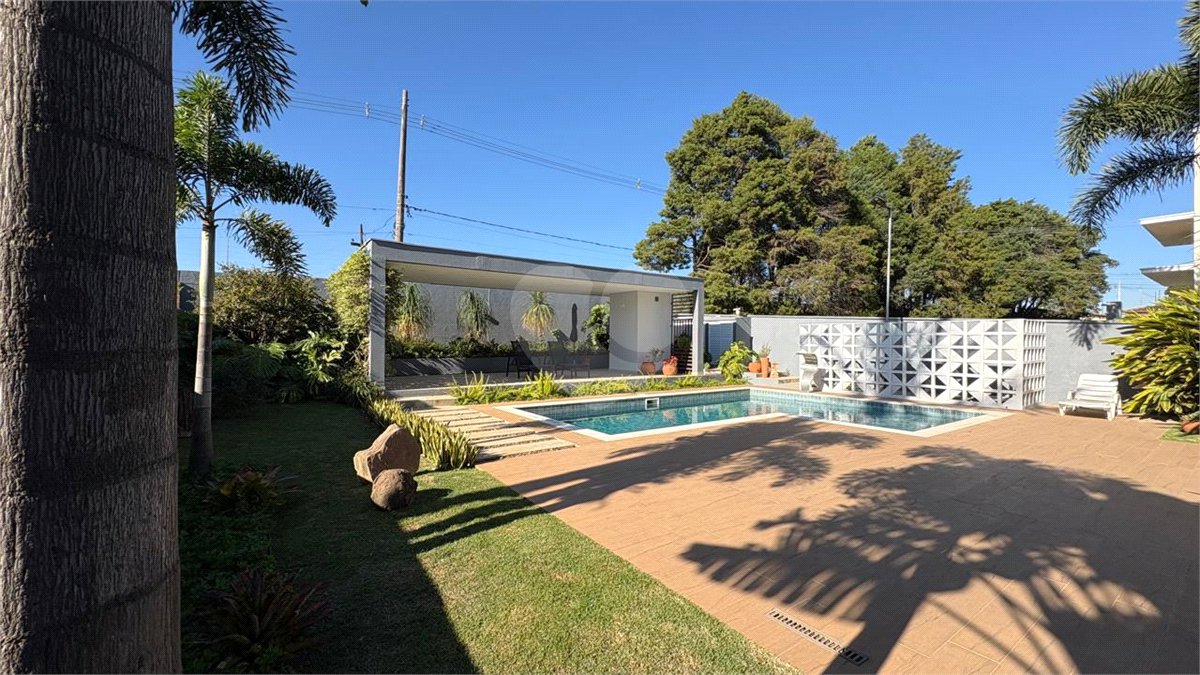 Casa à venda ou para alugar com 4 quartos, sendo 2 suítes,  no condomínio Vivendas do Lago, Sorocaba - SP