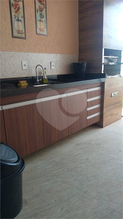 Casa à venda com 3 quartos, sendo 1 suíte, no condomínio Terras da Estância, Paulínia - SP