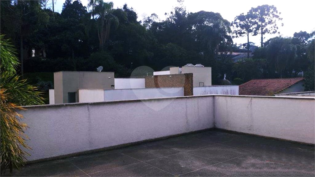 Casa à venda com 4 quartos, sendo 2 suítes, no condomínio Cond Residencial Villagio da Serra, São Paulo - SP