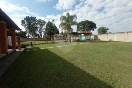 Chácara à venda com 6 quartos, sendo 1 suíte,  em Cercadinho, Alambari, SP