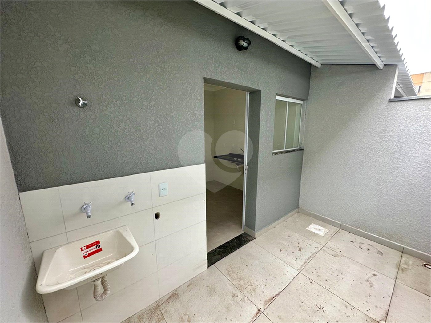 Casa à venda com 2 quartos no condomínio Residencial Vila Nova, Sorocaba - SP