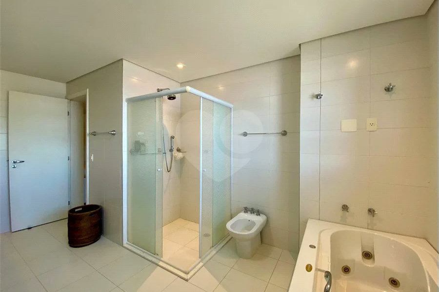 Apartamento à venda com 4 suítes em Riviera de São Lourenço, Bertioga, SP