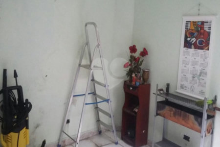 Casa à venda com 3 quartos, sendo 1 suíte, em Jardim Pinheiros, São Paulo, SP